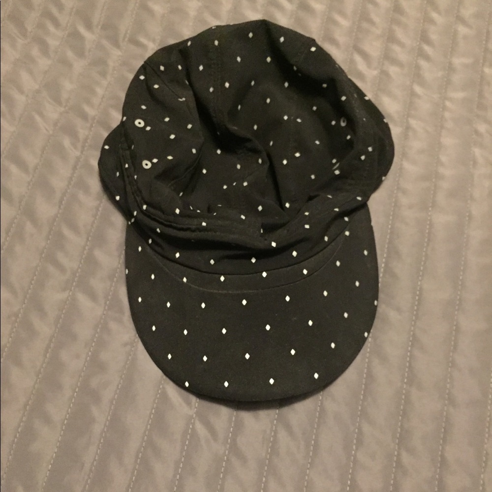 Lululemon hat!